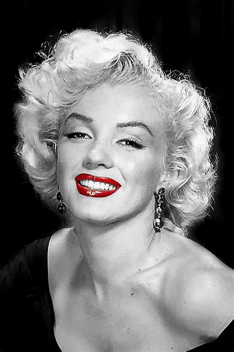 black and white photo marilyn monroe